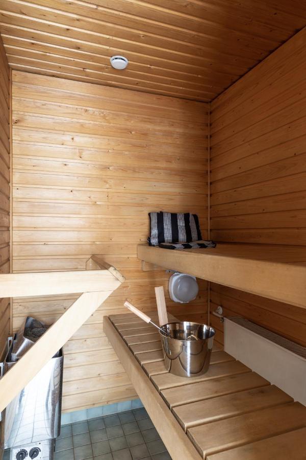 Sleepwell Apartments Allinkatu With Private Sauna And Parking Åbo Exteriör bild